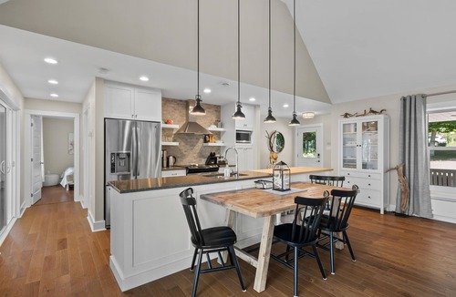 Bayview House | Upscale Cavendish Waterfront Home with Stunning Bay Views and Modern Comfort