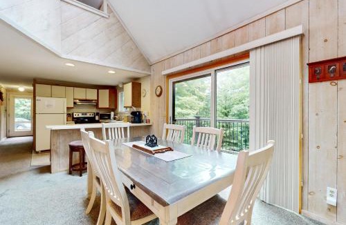 West Dover House | Valley View: Forest Edge 189