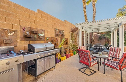 MacDonald Ranch Villa | Vegas Hacienda 5B - free heated pool+spa, 15 min to Strip
