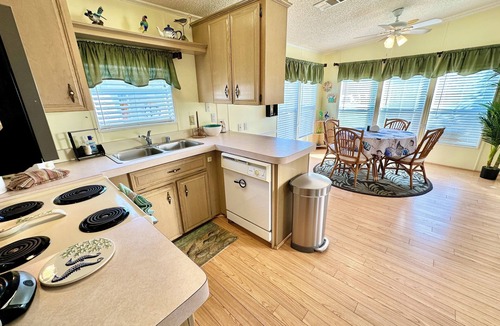Nettles Island House | Very Comfortable 2 bedroom 1 bath beach house. Fully equipped kitchen
