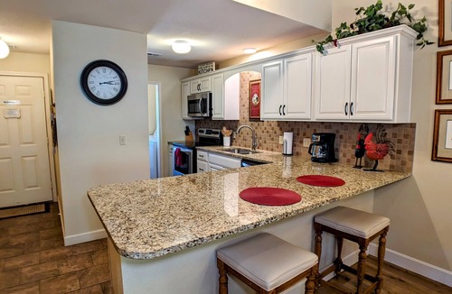 Table Rock Condo | Vibrations~Luxury Lakefront Condo~Pointe Royale Resort~Pools/HotTub