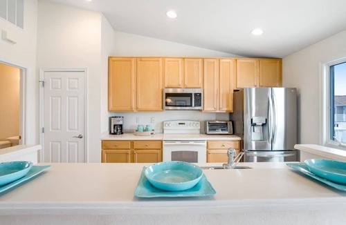 Bethany Beach House | Villas at Beach Cove Getaway W/Bay/Ocean Views, Private Balcony & Shared Pool