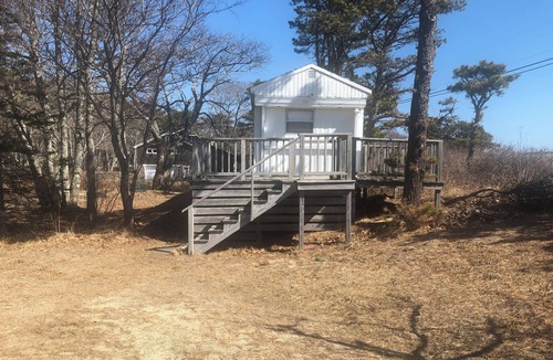 Phippsburg House | Vintage 2-bedroom mobile home on Popham Beach