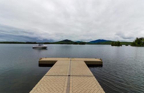 Greenville House | Vintage lakefront cabin with incredible water views, private dock & pebble beach