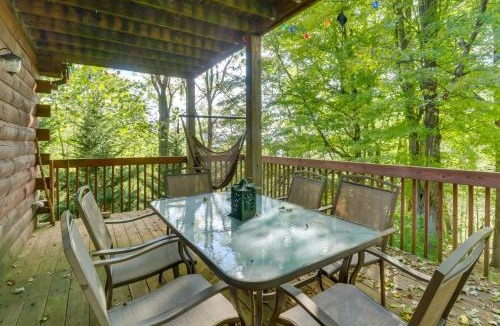 Fulks Run House | Virginia Mountain Cabin w/Decks & Fireplaces