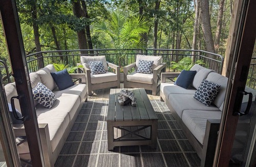 Front Royal Cottage | WANT A UNIQUE PLACE ON THE SHENANDOAH TO ENJOY WITH FRIENDS AND FAMILY AND PETS?