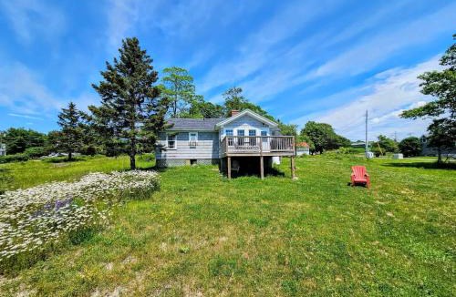 Prospect Harbor House | Waterfall Sea Cottage Family fire pit waterfront sleeps 4