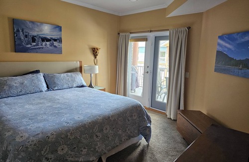 Sicamous Condo | Waterfront Condo unit D201 with BOAT SLIP, Pool, Hot Tub, underground Parking