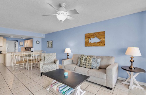 Meadows Condo | Waterfront Dock Pool Downtown Near Duval Pet
