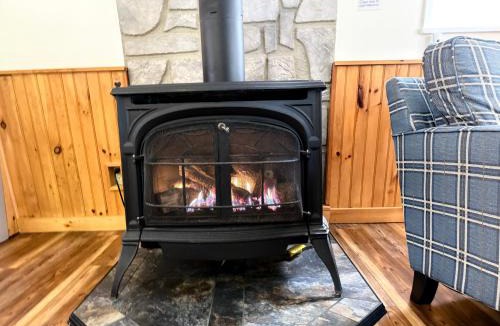 Beaver Cove House | Waterfront home on Moosehead Lake