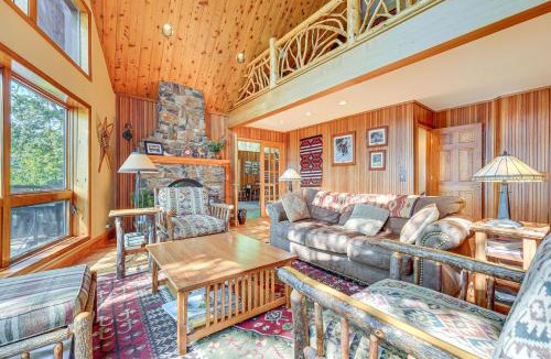 Putnam Station House | Waterfront Lake George Lodge w/Boat Dock & Deck!