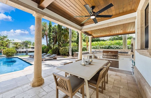 College Park Villa | Waterfront Luxurious Oasis - 4BR/5BA Villa on the Intracoastal