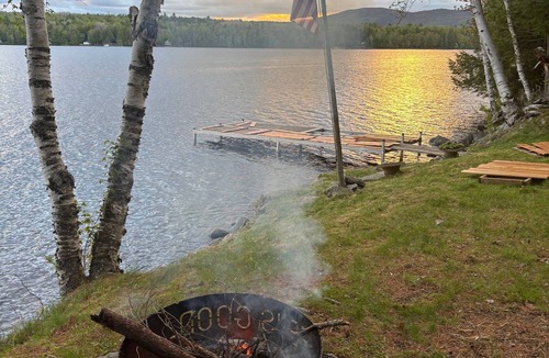 Abbot Cabin | WATERFRONT PARADISE w/incredible views.