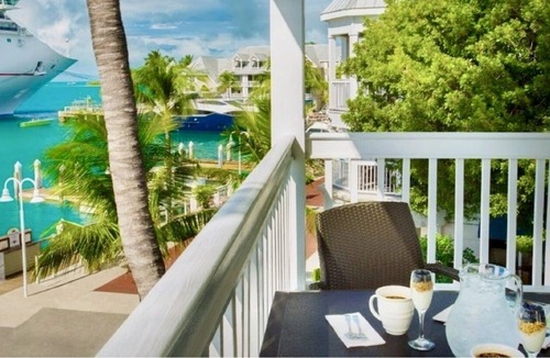 Truman Annex Resort | Waterfront Retreat, Old Town, Hyatt, 4 Nights, Sleeps 4, Swimming Pool, Hot Tub