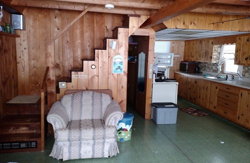 Oakland Cottage | Weekly discounts avail. Get away from it all on the start of The Belgrade Lakes