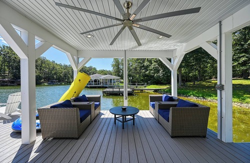 Blue Water House | Welcome to your Blue water Escape! A cozy 3-bedroom home on Lake Anna waterfront