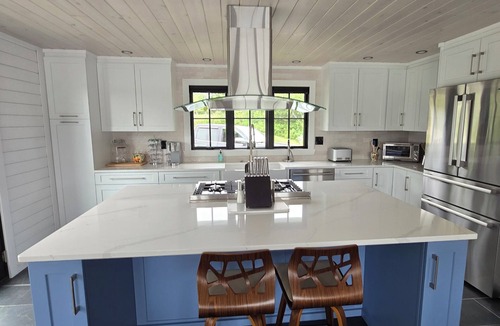 Bernard House | Welcoming 2-bedroom house with AC in charming Tremont