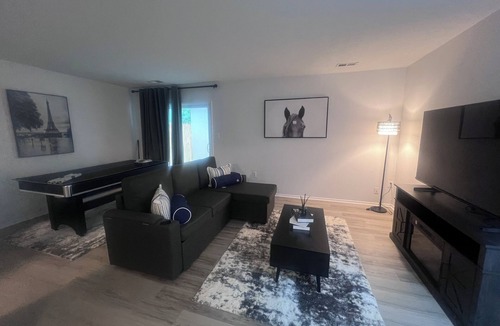 St. Charles House | Welcoming 3-bedroom townhome with AC in Waldorf