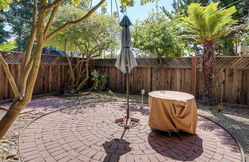 Elmwood House | WFH-Friendly Berkeley Home < 2 Mi to University!
