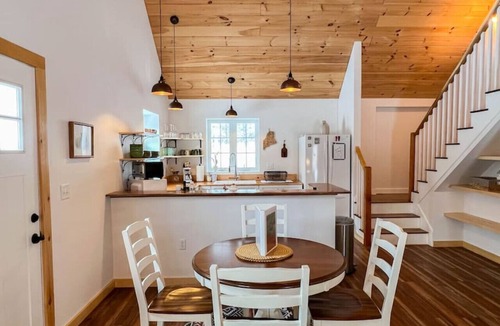 Fryeburg Cabin | White Mountain Dream Cabin | 4 Acres + Hot Tub