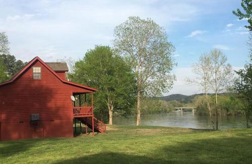 Calico Rock House | White River Landing