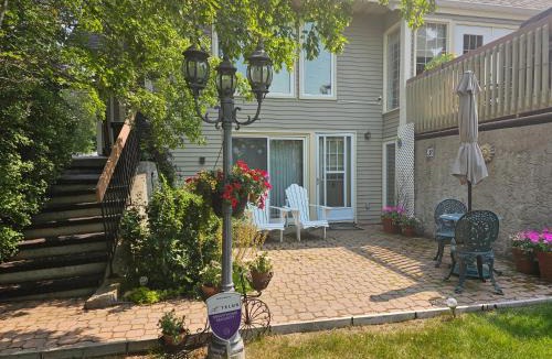 St. Albert Apartment | Window Hill