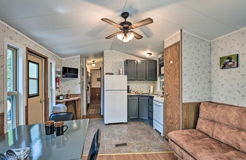Lincoln House | Woodsy Loons Nest Retreat with Fire Pit!
