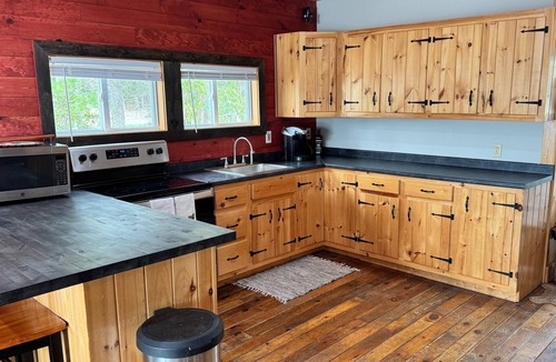 Lincoln House | You deserve this escape- enjoy a peaceful lake home with private dock!