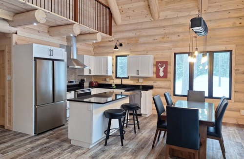Saint-Mathieu-du-Parc Ski Chalet | ZÉNITH/with SPA, Summun De La Détente
