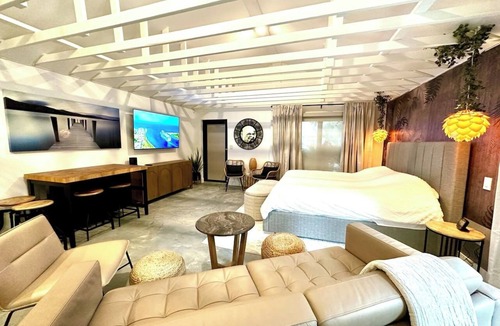 West Palm Beach House | Zen.Modern.Hip “Studio 501” Beach|Scuba|Downtown