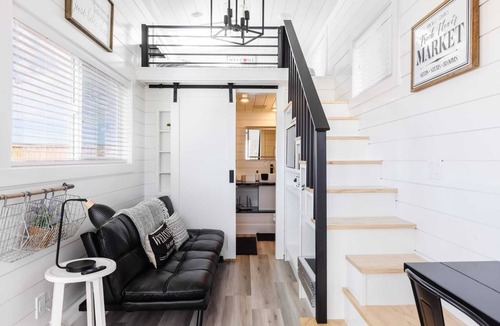 Apple Valley House | Zion Basecamp Tiny Home Near National Park
