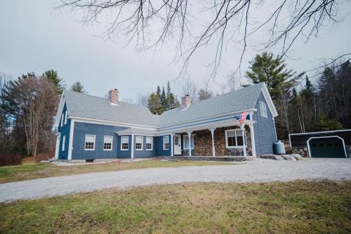 13 Beds, 17 Guests with Hot tub only 15Mins to Sunday River