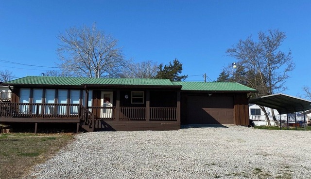 .25 miles from lake with public boat launch, Henderson ramp 12 min drive