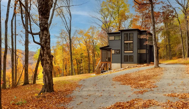273 Russel Ridge Rd Stanardsville, VA 22973