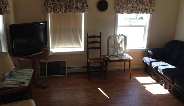 3 Bedroom Cottage Across From Wells Beach