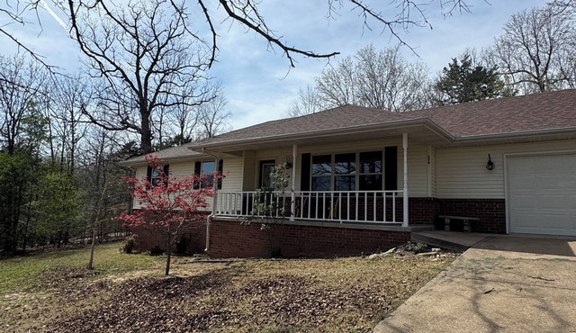 3-bedroom house in amazing Mountain Home with AC comfort