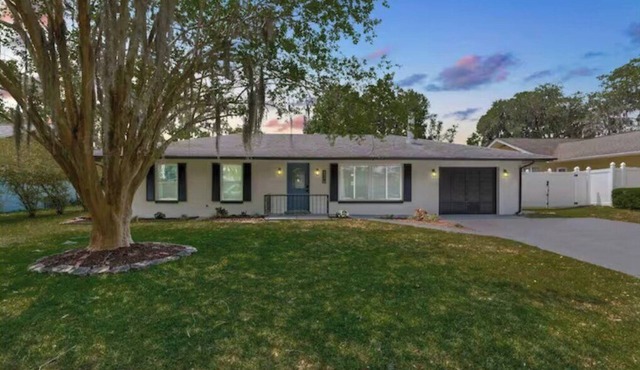 3-bedroom house near Croom with Pool for relaxing stays