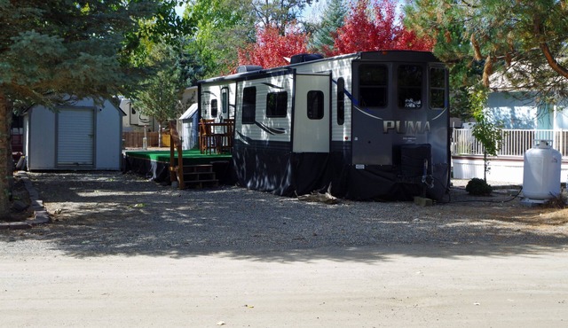 300 FEET from Payette River.