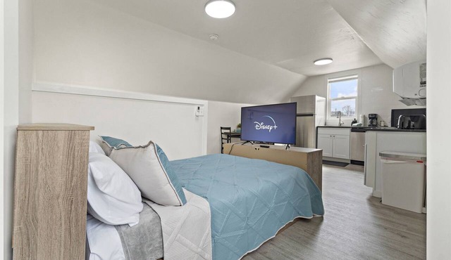 300Mbps°Smart TV°Full Kitchen°Self Check-In°W/D