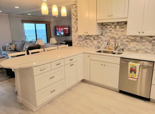 311 - Perfect 1 Bdrm with Stunning Views!