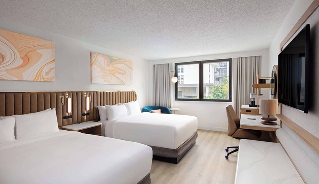 4 Units Perfect for Families, Close to Jungle Island