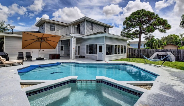 5 BR Mansion with Pool &Jacuzzi /non-heated/ FL