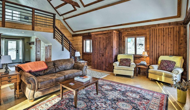 8 Mi to Okemo Mtn: Charming Ludlow Studio!