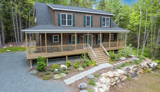 Acadia Carriage Rd Access Walk to Jordan Pond House
