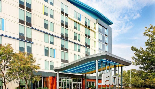 Aloft by Marriott Arundel Mills BWI Airport