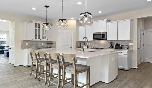 AMENITIES GALORE 5 Bedroom Townhome Ocean View Beach Club