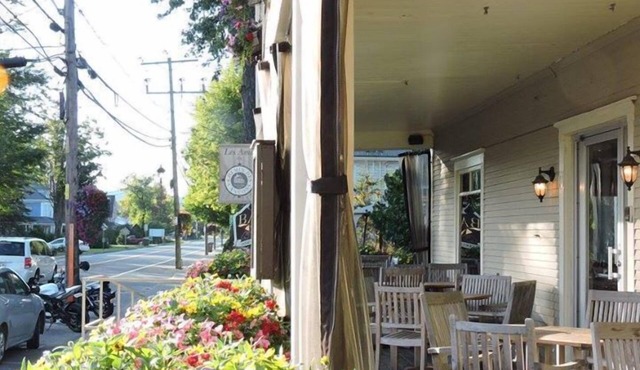 Auberge Ayers Cliff