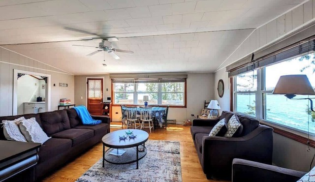 Beachfront Maine House w/Fire Pit & Private Beach