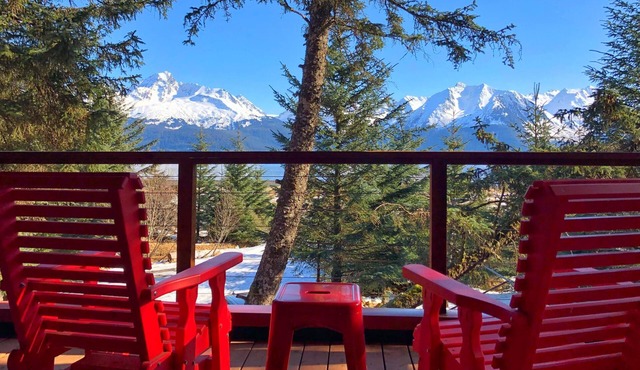 Beachfront property located on Resurrection Bay!