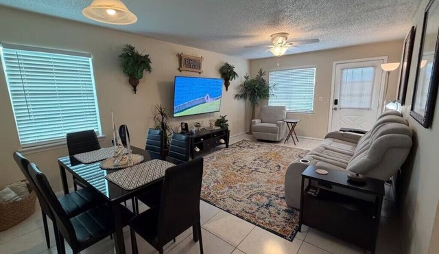 Beachside Retreat - Private Path to Ocean is just 200ft Away!